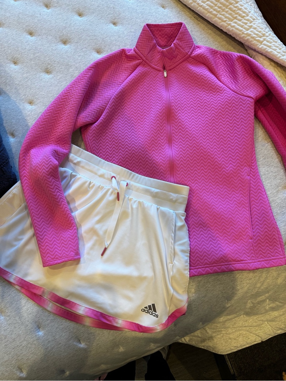 adidas Hot Pink & white skort and jacket set size m